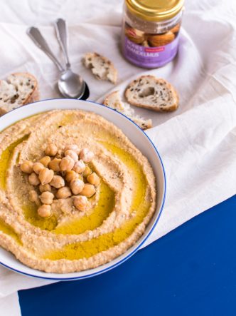 Recette d'apéritif : le houmous au beurre d'amandes