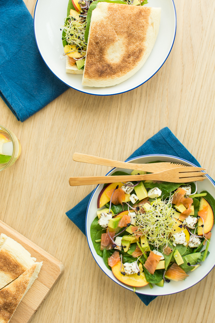 Salade sucrée-salée au saumon et à la nectarine