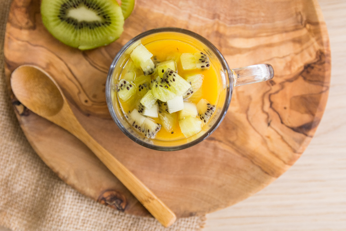 Pudding chia au cacao, kiwi et mangue