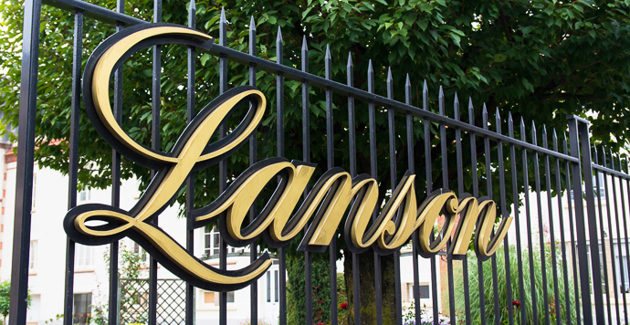 Devanture du Domaine Lanson en Champagne