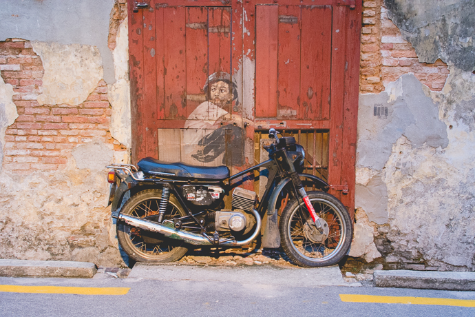 Jeune homme sur mobylette, Penang, Malaisie