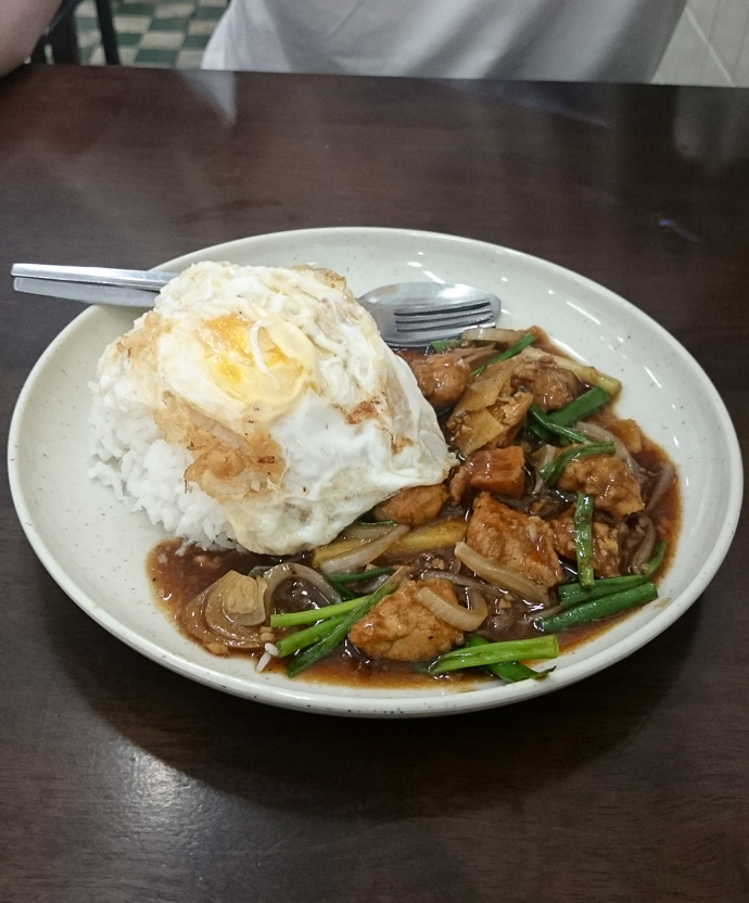 Nouilles sautées et oeuf , Penang, Malaisie