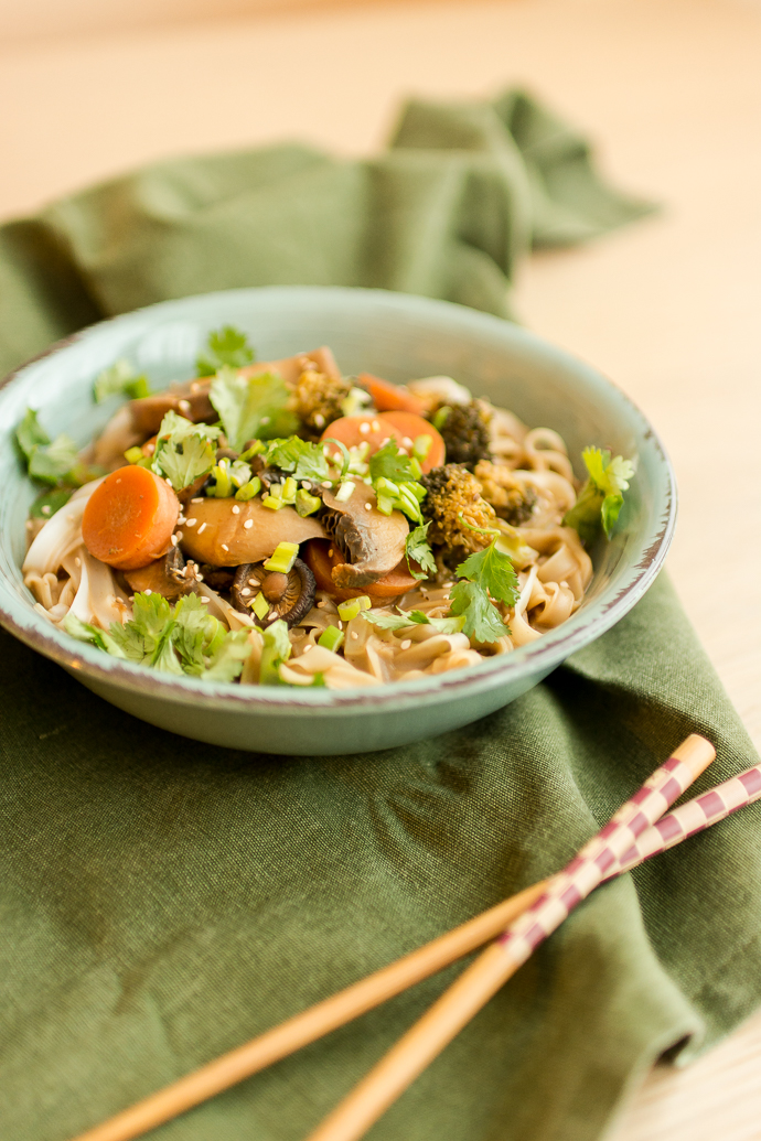 Soupe asiatique végétarienne aux champignons