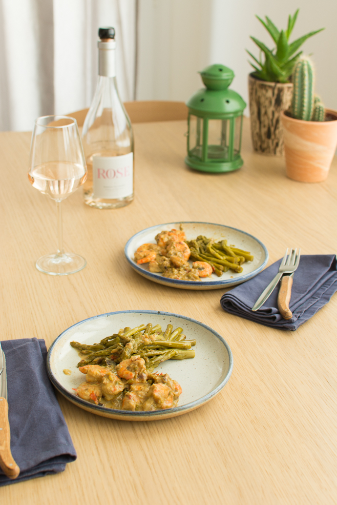 crevettes sautées et asperges au lait de coco