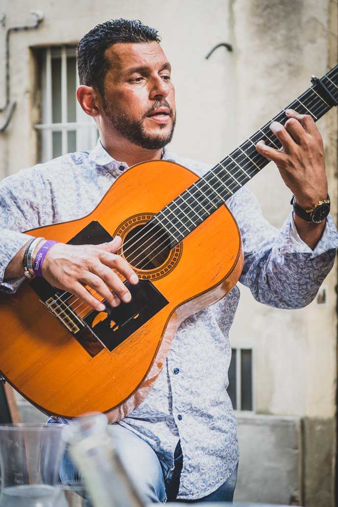 Musicien de musique Manouche - - L'Ouvre Boite à Arles