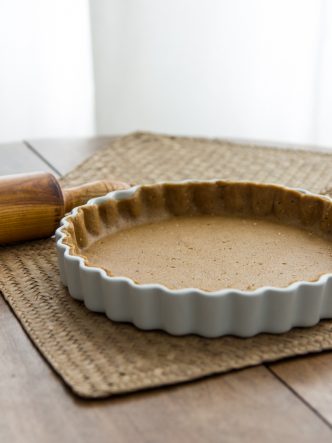 Recette facile à faire et pas chère d'une pâte à tarte vegan et à IG bas