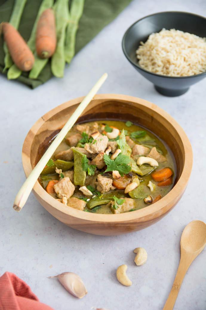 Curry vert de poulet au lait de coco et aux légumes ;) ©