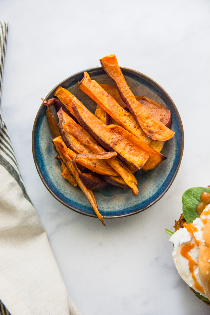 Frites de patates douces au paprika