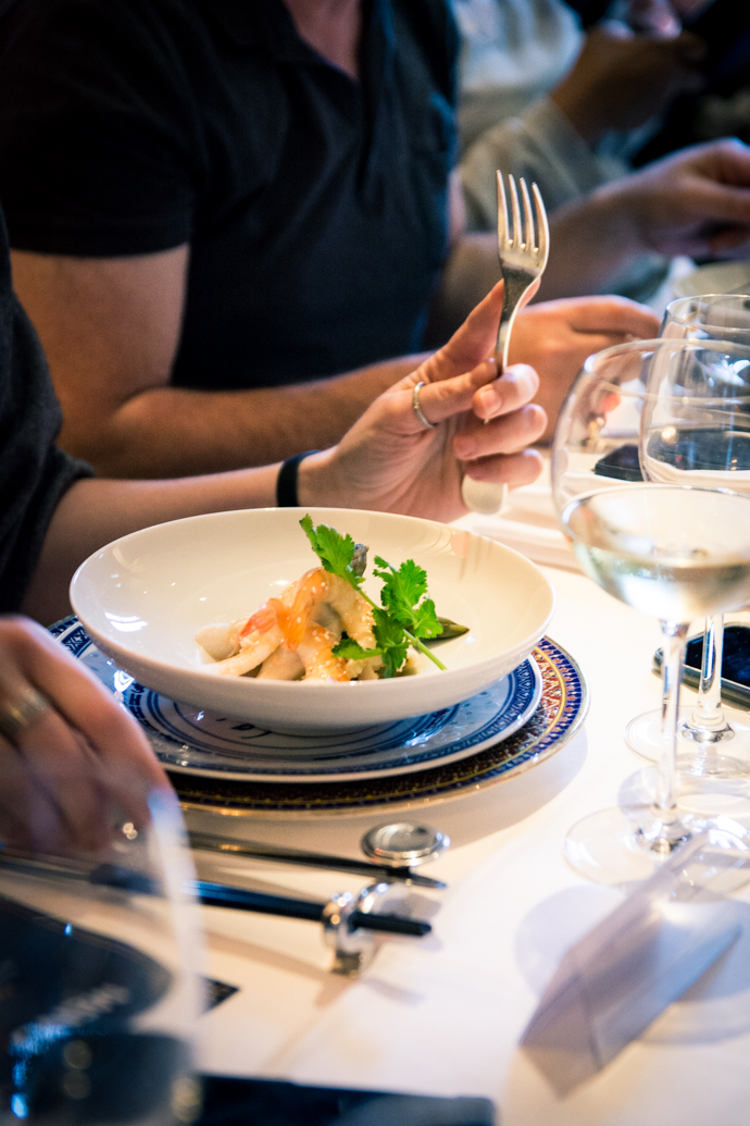 Crevettes & asperges en salade au restaurant Chez Ly à Paris