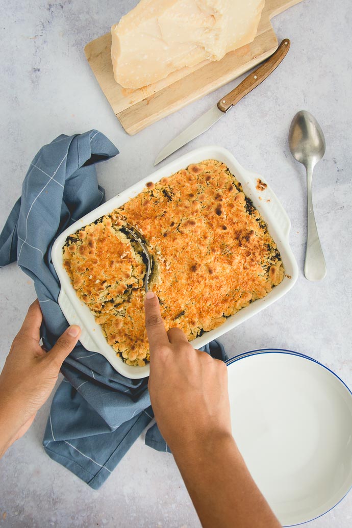 Une petite part de crumble de légumes et parmesan ?