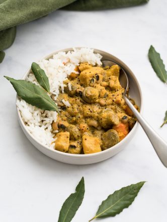 Curry de légumes d'hiver crémeux - recette végétarienne