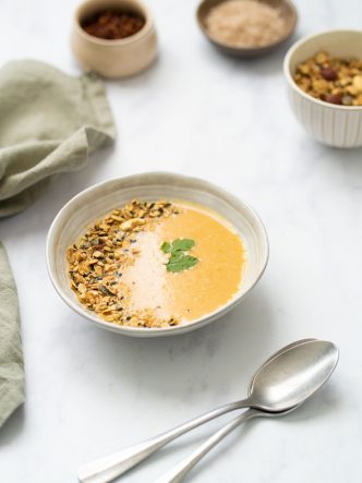 Velouté de courge butternut, lentilles corail et lait de coco - recette vegan