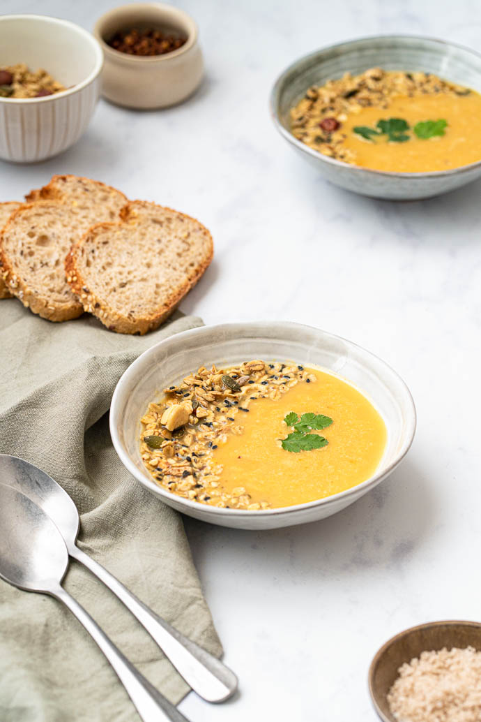 Velouté de courge butternut, lentilles corail et lait de coco - recette rapide et facile à faire