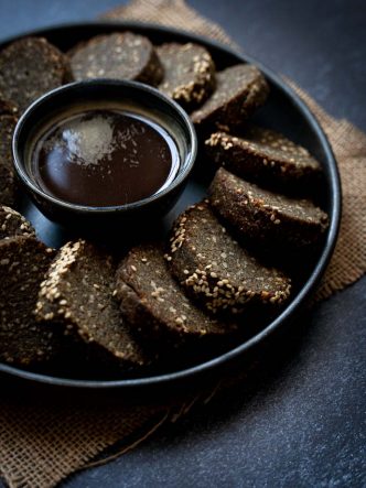 Biscuits au sésame noir - recette facile, sans lactose, sans oeufs, vegan