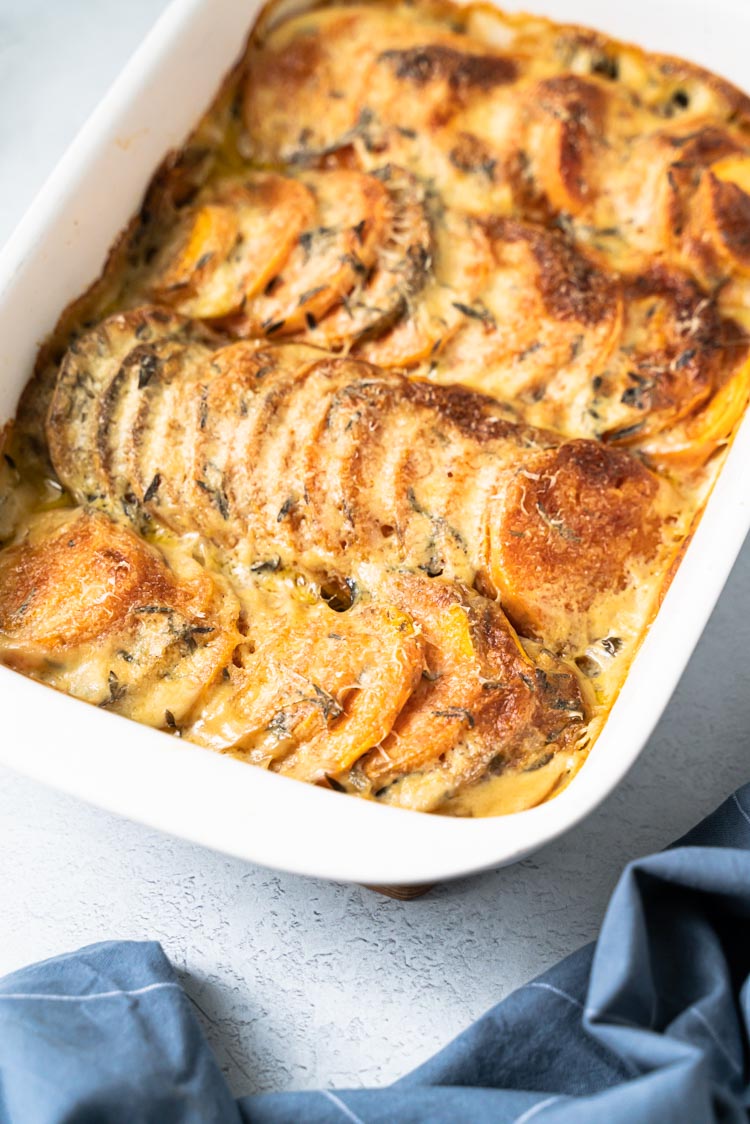 Gratin de patates douces au beurre de thym - recette sans lactose, sans gluten, végétarienne