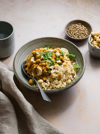 Recette de dahl de lentilles & pois chiches au lait de coco - sans lactose, végétarien, végan