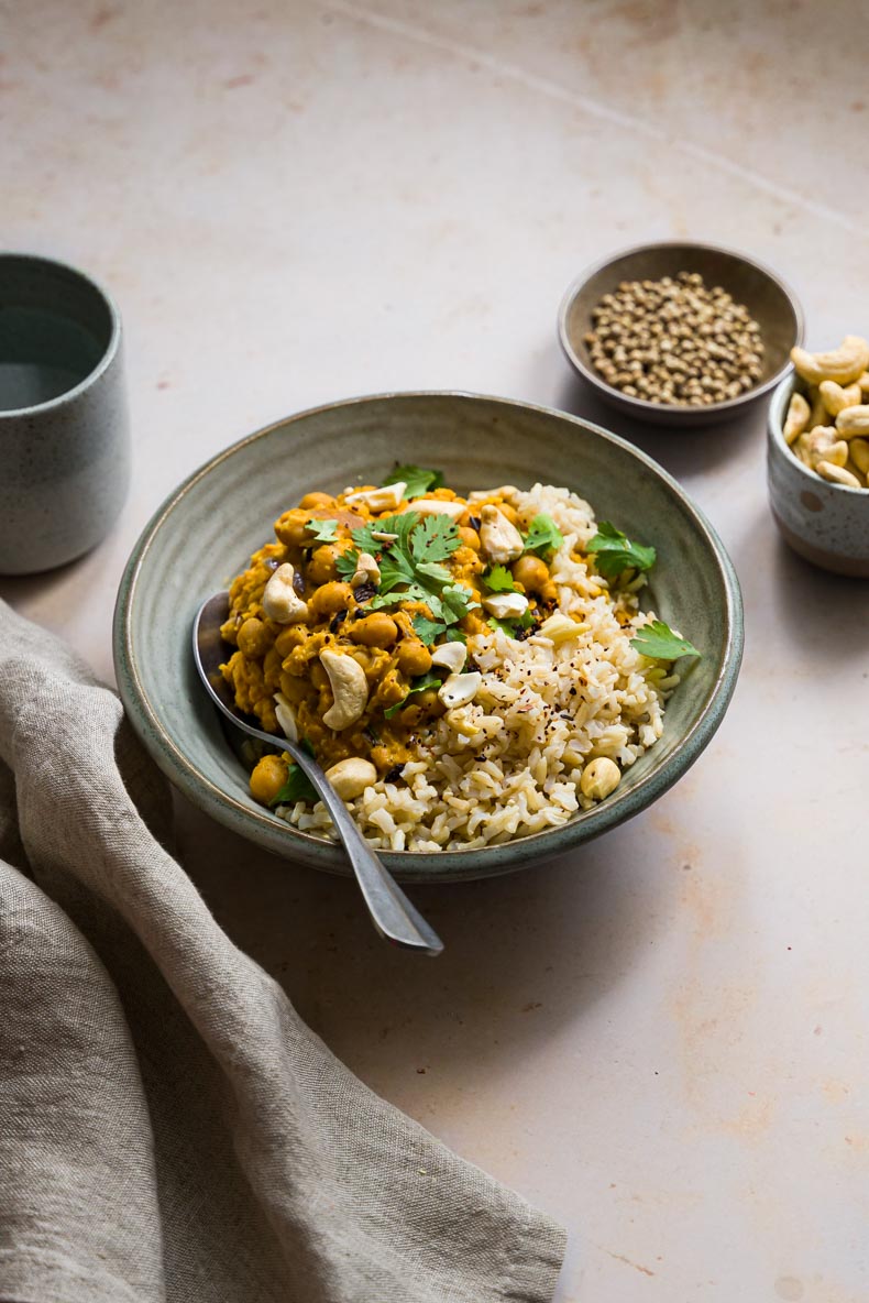 Recette de dahl de lentilles & pois chiches au lait de coco - sans lactose, végétarien, végan