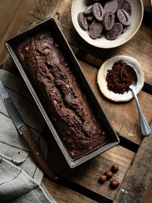 Cake au chocolat noir en poudre - recette sans lactose & facile à faire